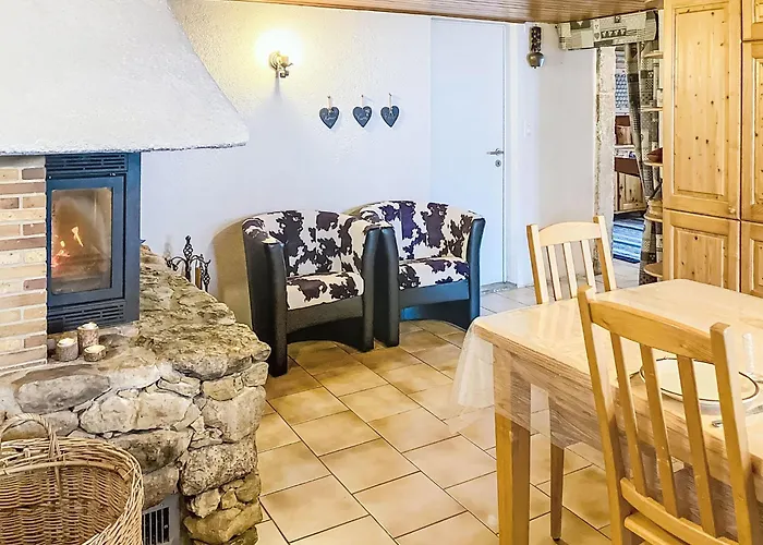 아파트 Les Grangettes By Interhome *